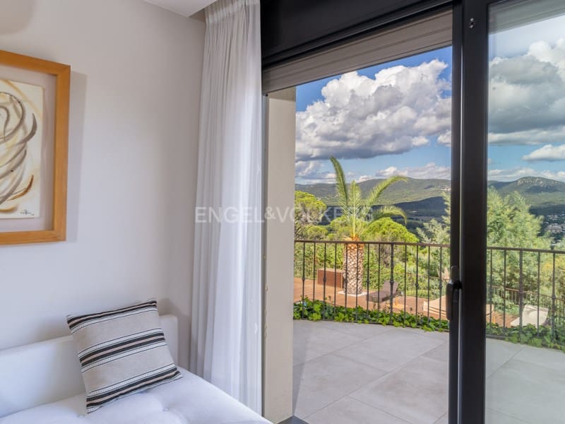 5 bedroom Villa for sale in Santa Cristina d'Aro with pool garage - € 2,500,000 (Ref: 9317734)