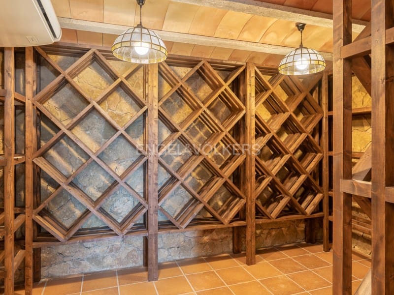 5 bedroom Villa for sale in Santa Cristina d'Aro with pool garage - € 2,500,000 (Ref: 9317734)