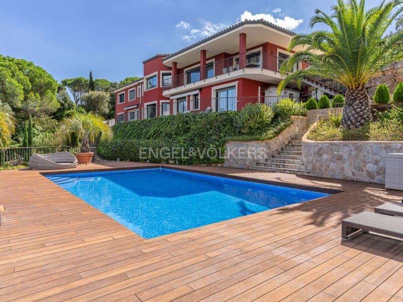 5 bedroom Villa for sale in Santa Cristina d'Aro with pool garage - € 2,500,000 (Ref: 9317734)