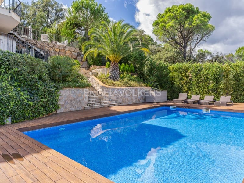 5 bedroom Villa for sale in Santa Cristina d'Aro with pool garage - € 2,500,000 (Ref: 9317734)