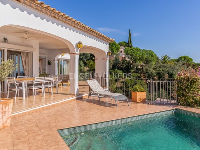 5 sovrum Villa till salu i Platja d'Aro med pool garage - 1 050 000 € (Ref: 9326695)