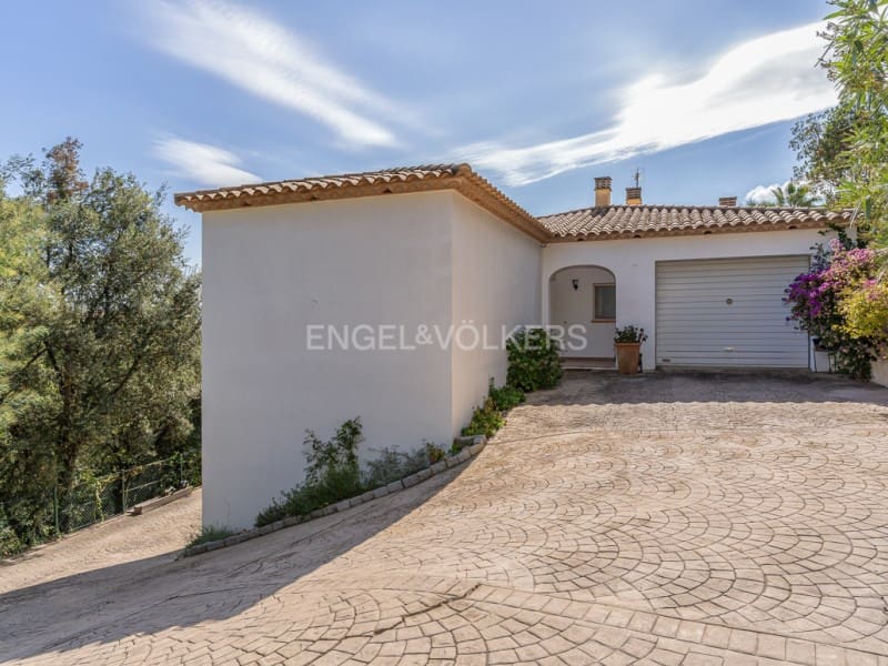 5 sovrum Villa till salu i Platja d'Aro med pool garage - 1 050 000 € (Ref: 9326695)