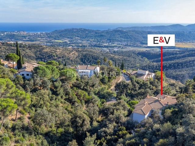 5 makuuhuone Huvila myytävänä paikassa Platja d'Aro, Castell-Platja d'Aro mukana uima-altaan 
autotalli - 950 000 € (Ref: 9326695)