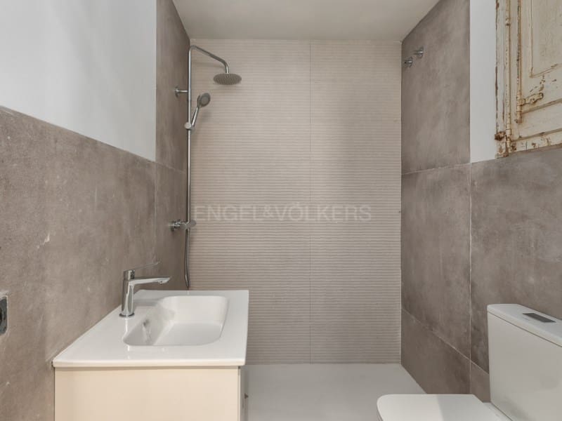 6 sypialnia Finka/Dom wiejski na sprzedaż w Lloret de Mar z garażem - 950 000 € (Ref: 9335498)