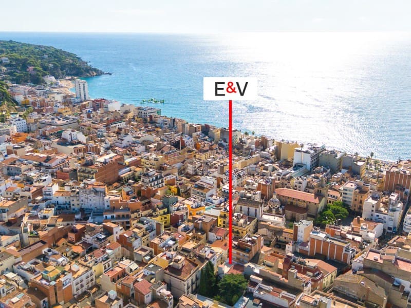 6 sypialnia Finka/Dom wiejski na sprzedaż w Lloret de Mar z garażem - 950 000 € (Ref: 9335498)