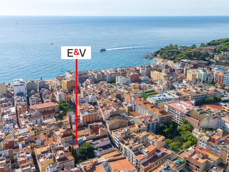 6 sypialnia Finka/Dom wiejski na sprzedaż w Lloret de Mar z garażem - 950 000 € (Ref: 9335498)