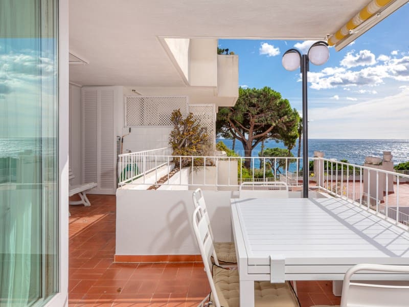 4 bedroom Flat for sale in Blanes with garage - € 575,000 (Ref: 9347720)