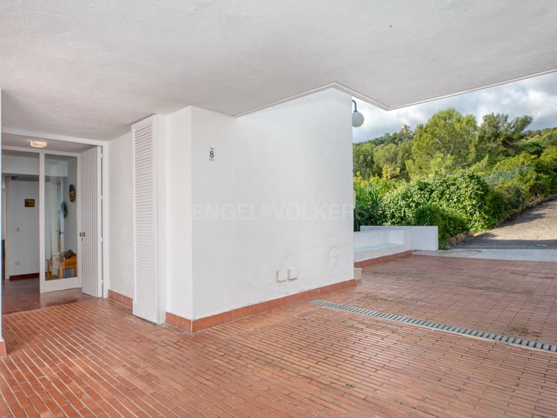 4 bedroom Flat for sale in Blanes with garage - € 575,000 (Ref: 9347720)