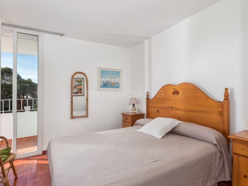 4 bedroom Flat for sale in Blanes with garage - € 575,000 (Ref: 9347720)