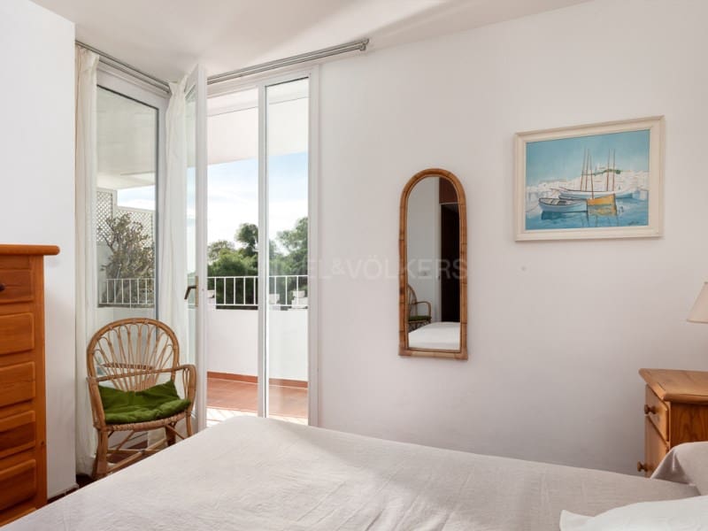 4 bedroom Flat for sale in Blanes with garage - € 575,000 (Ref: 9347720)
