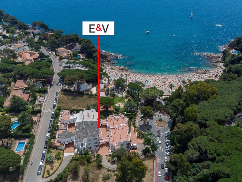 4 bedroom Flat for sale in Blanes with garage - € 575,000 (Ref: 9347720)