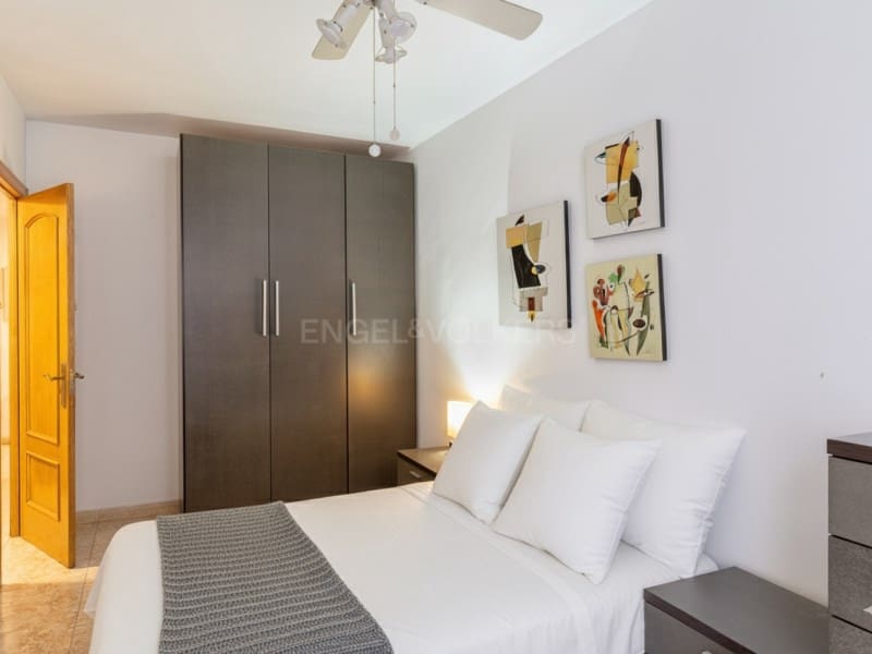 3 bedroom Flat for sale in Blanes with garage - € 250,000 (Ref: 9356329)