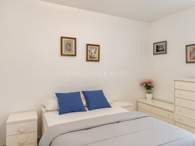 3 bedroom Flat for sale in Blanes with garage - € 250,000 (Ref: 9356329)