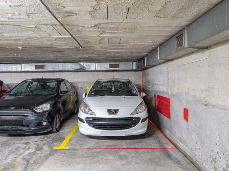 3 bedroom Flat for sale in Blanes with garage - € 250,000 (Ref: 9356329)