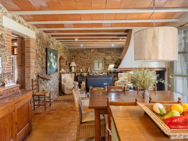 5 slaapkamer Finca/Landhuis te koop in Massanes met zwembad garage - € 920.000 (Ref: 9368972)