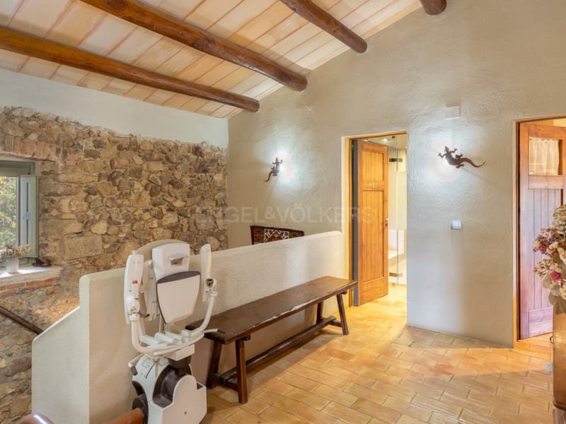 5 slaapkamer Finca/Landhuis te koop in Massanes met zwembad garage - € 920.000 (Ref: 9368972)