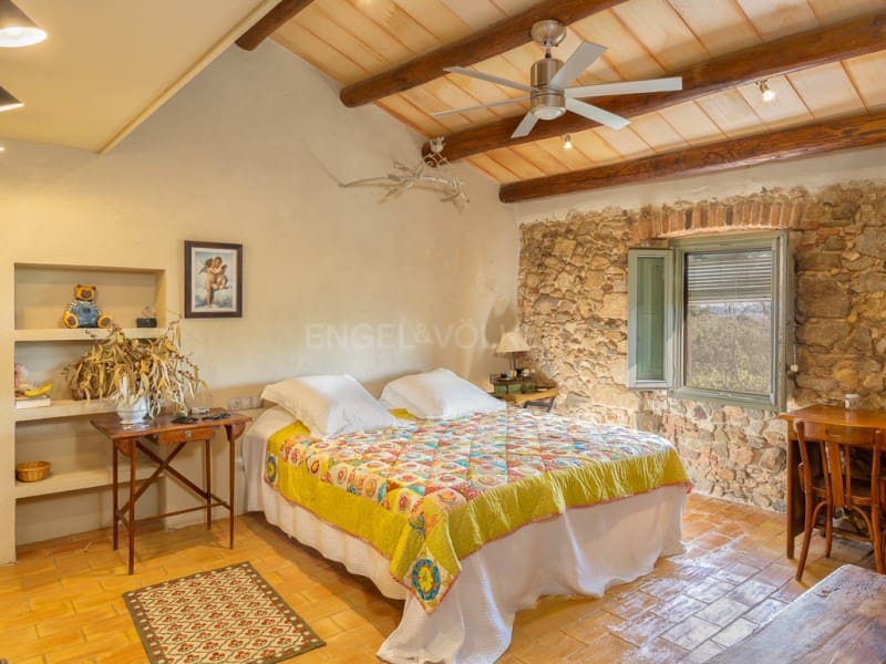 5 slaapkamer Finca/Landhuis te koop in Massanes met zwembad garage - € 920.000 (Ref: 9368972)