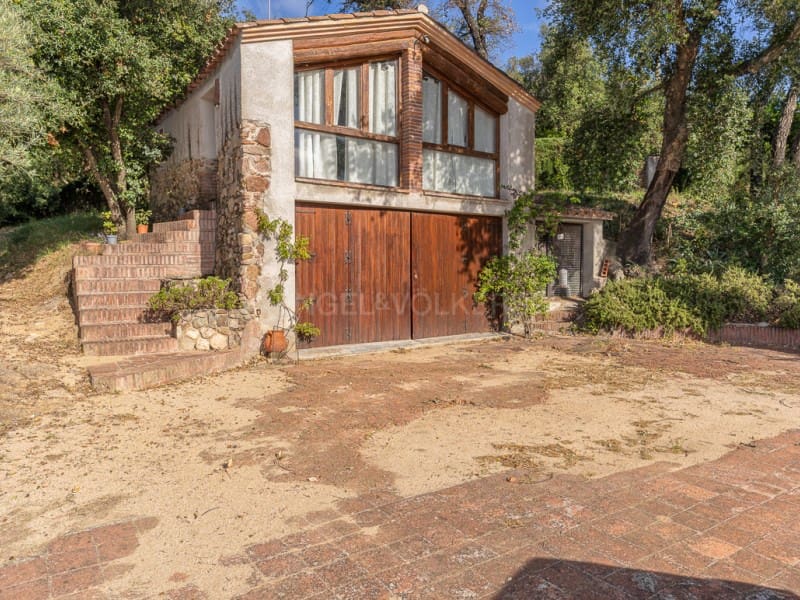 5 slaapkamer Finca/Landhuis te koop in Massanes met zwembad garage - € 920.000 (Ref: 9368972)