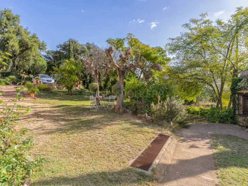 5 slaapkamer Finca/Landhuis te koop in Massanes met zwembad garage - € 920.000 (Ref: 9368972)