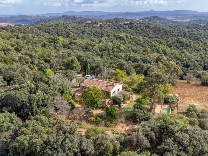 5 slaapkamer Finca/Landhuis te koop in Massanes met zwembad garage - € 920.000 (Ref: 9368972)