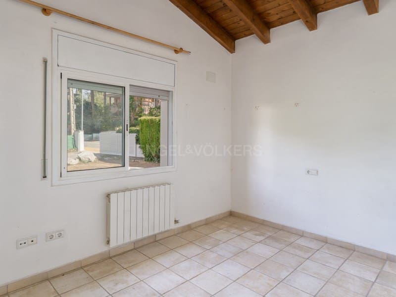 Chalet de 3 habitaciones en Riells i Viabrea en venta con piscina garaje - 339.000 € (Ref: 9372339)