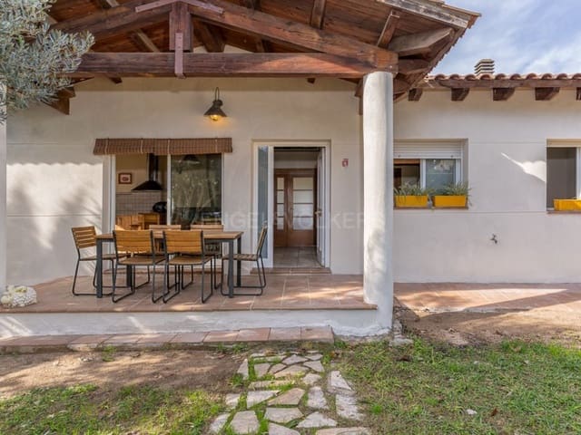 3 bedroom Villa for sale in Riells i Viabrea with pool garage - € 339,000 (Ref: 9372339)