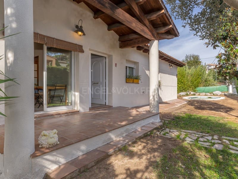 Chalet de 3 habitaciones en Riells i Viabrea en venta con piscina garaje - 339.000 € (Ref: 9372339)