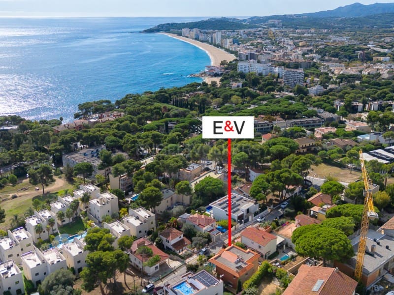 4 soveværelse Villa til salg i Platja d'Aro med swimmingpool - € 1.120.000 (Ref: 9386027)