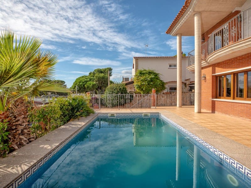 4 soveværelse Villa til salg i Platja d'Aro med swimmingpool - € 1.120.000 (Ref: 9386027)