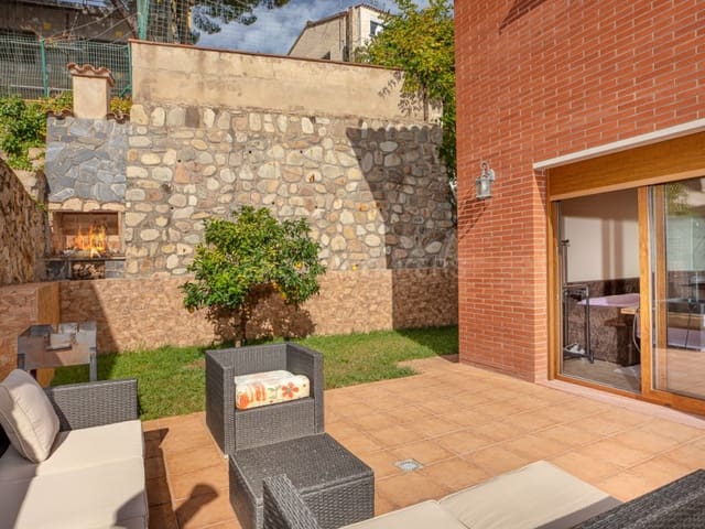 4 soveværelse Villa til salg i Platja d'Aro, Castell-Platja d'Aro med swimmingpool - € 1.120.000 (Ref: 9386027)