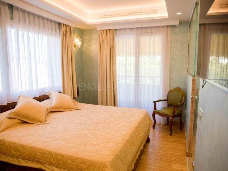 5 slaapkamer Villa te koop in Lloret de Mar met zwembad garage - € 2.300.000 (Ref: 9407986)