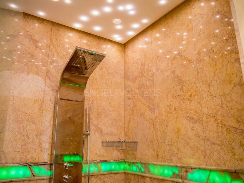 5 slaapkamer Villa te koop in Lloret de Mar met zwembad garage - € 2.300.000 (Ref: 9407986)