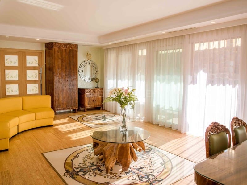 5 slaapkamer Villa te koop in Lloret de Mar met zwembad garage - € 2.300.000 (Ref: 9407986)