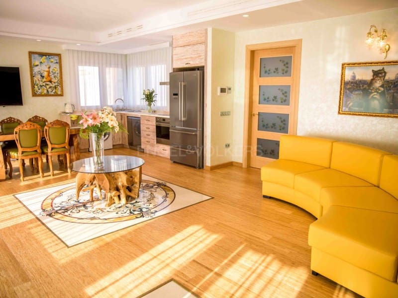 5 slaapkamer Villa te koop in Lloret de Mar met zwembad garage - € 2.300.000 (Ref: 9407986)