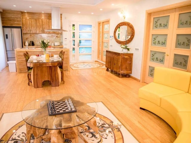 5 soverom Villa til salgs i Fenals, Lloret de Mar med svømmebasseng garasje - € 2 300 000 (Ref: 9407986)