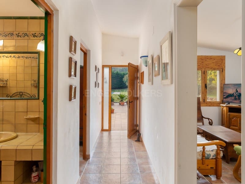 3 chambre Finca/Maison de Campagne à vendre à Vidreres avec piscine garage - 387 000 € (Ref: 9411401)