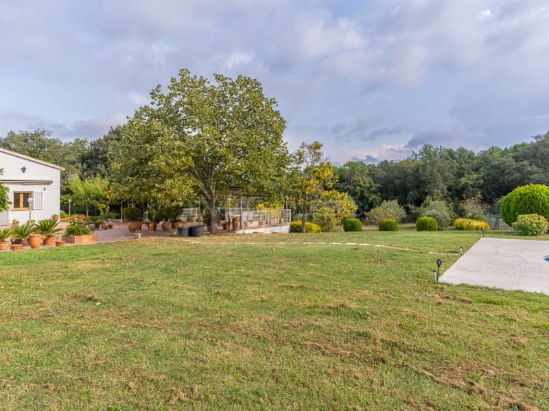 3 chambre Finca/Maison de Campagne à vendre à Vidreres avec piscine garage - 387 000 € (Ref: 9411401)