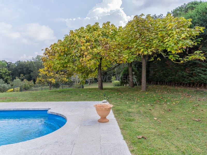 3 chambre Finca/Maison de Campagne à vendre à Vidreres avec piscine garage - 387 000 € (Ref: 9411401)