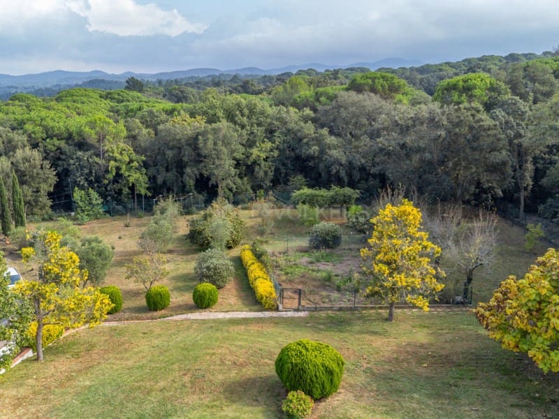 3 chambre Finca/Maison de Campagne à vendre à Vidreres avec piscine garage - 387 000 € (Ref: 9411401)