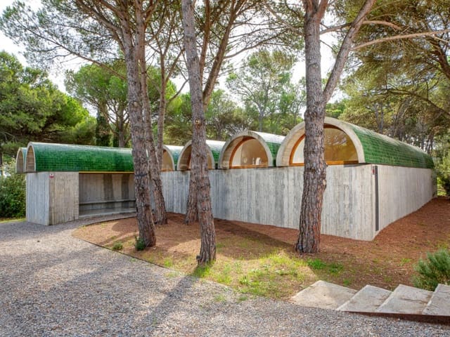 3 bedroom Villa for sale in Empúries, L'Escala with garage - € 1,150,000 (Ref: 9430977)