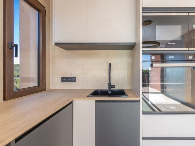 Apartamento de 2 habitaciones en Platja d'Aro, Castell-Platja d'Aro en venta con piscina - 270.000 € (Ref: 9440164)