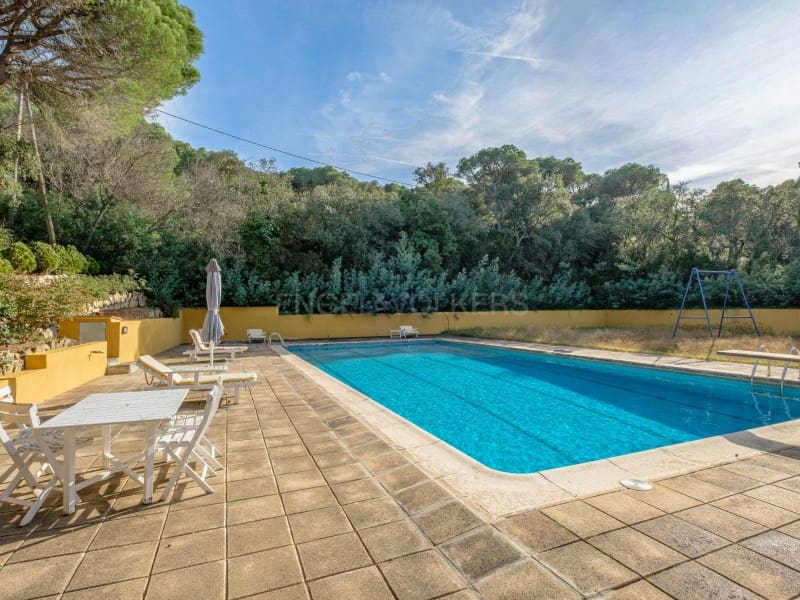 5 slaapkamer Finca/Landhuis te koop in Castell d'Aro met zwembad garage - € 845.000 (Ref: 9449215)