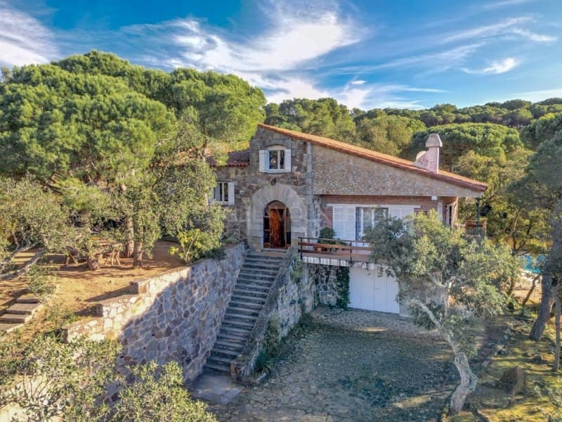 5 slaapkamer Finca/Landhuis te koop in Castell d'Aro met zwembad garage - € 845.000 (Ref: 9449215)