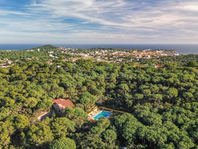 5 soveværelse Finca/Landehus til salg i Castell d'Aro, Castell-Platja d'Aro med swimmingpool garage - € 845.000 (Ref: 9449215)