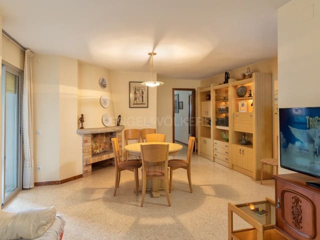 3 makuuhuone Huoneisto myytävänä paikassa Platja d'Aro, Castell-Platja d'Aro mukana 
autotalli - 490 000 € (Ref: 9462395)