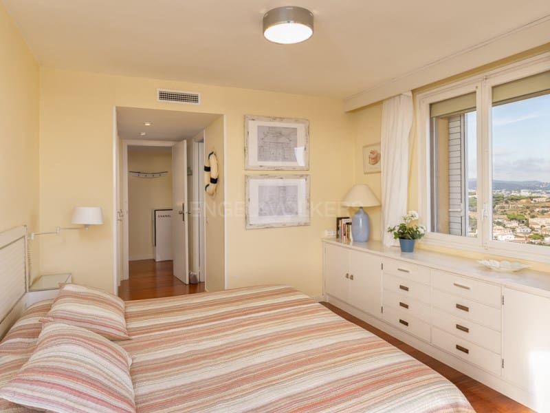 6 makuuhuone Kattohuoneisto myytävänä paikassa Sant Feliu de Guixols mukana uima-altaan 
autotalli - 1 240 000 € (Ref: 9462396)