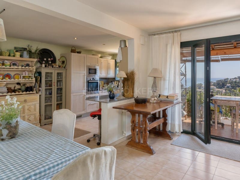 3 soverom Hus til salgs i Tamariu med svømmebasseng garasje - € 870 000 (Ref: 9462398)