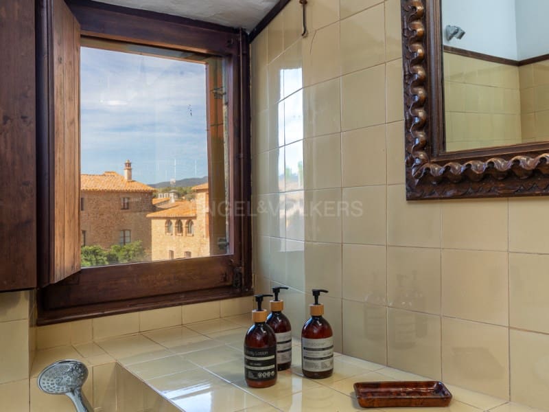 5 soverom Hus til salgs i Cruilles Monells i Sant Sadurni de I'Heura - € 1 350 000 (Ref: 9468514)