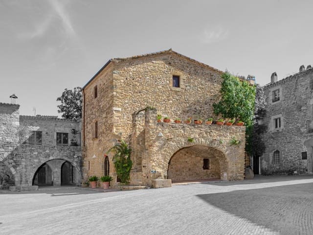 5 soverom Hus til salgs i Monells, Cruïlles Monells i Sant Sadurní de I'Heura - € 1 350 000 (Ref: 9468514)