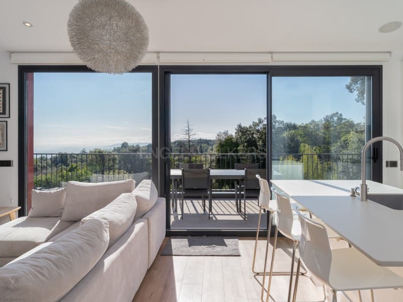 4 soverom Villa til salgs i Arbucies med svømmebasseng garasje - € 485 000 (Ref: 9502678)